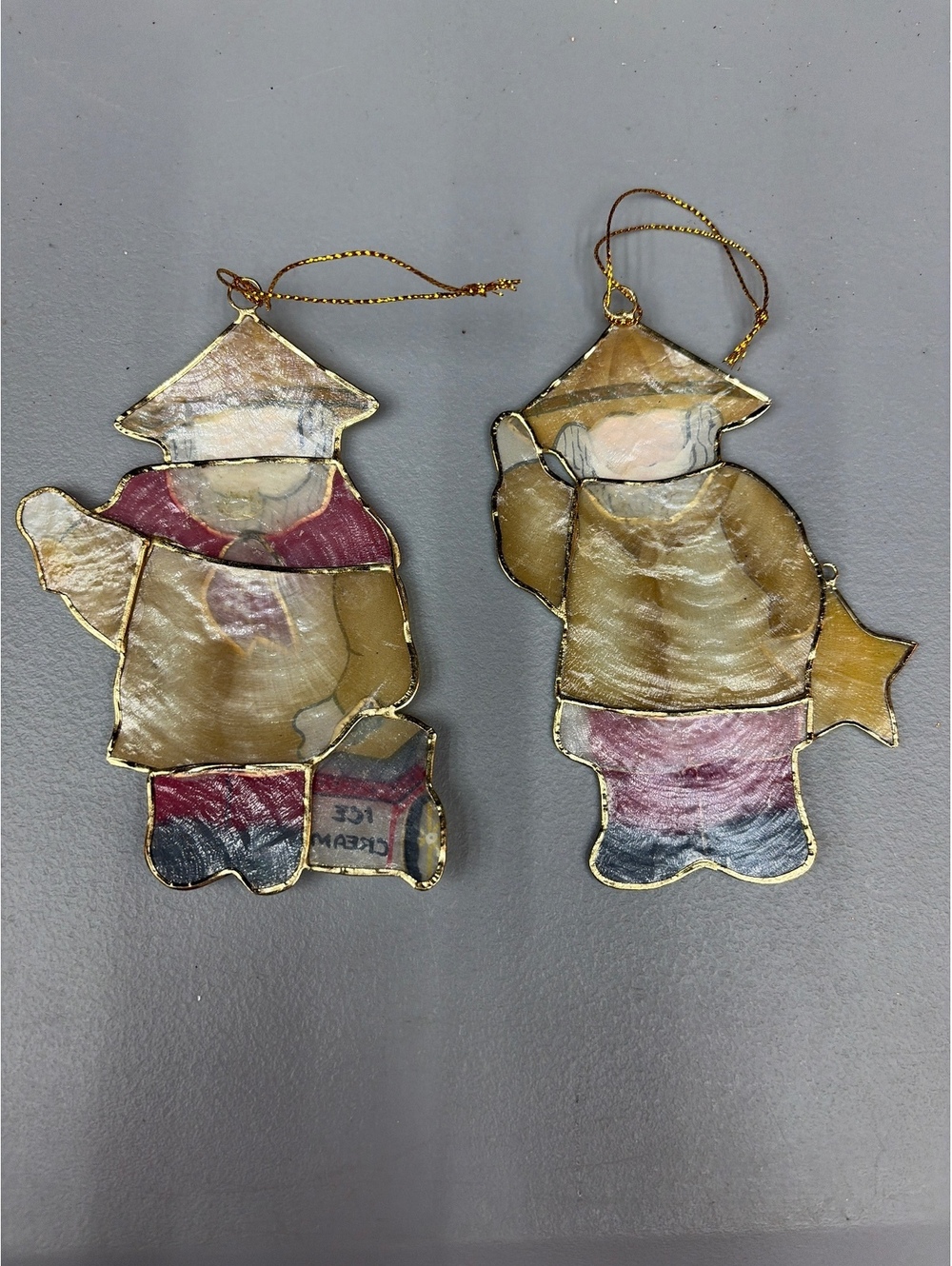 festive faux stained-glass Capiz-style Filipino Santa ornament Lot of 2 - Picture 2 of 2